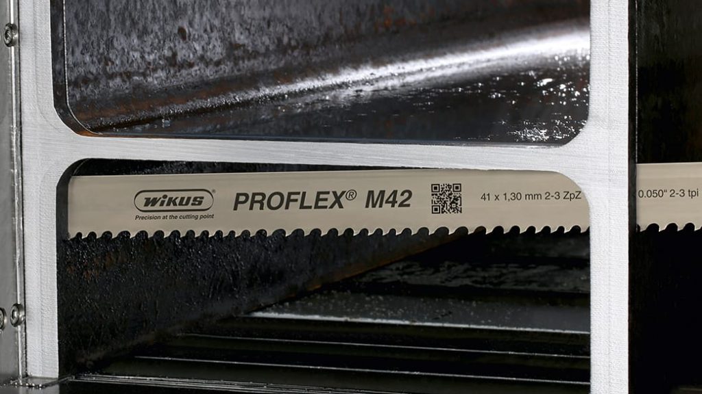 Lame de scie à ruban WIKUS PROFLEX M42 en coupe sur profilé métallique